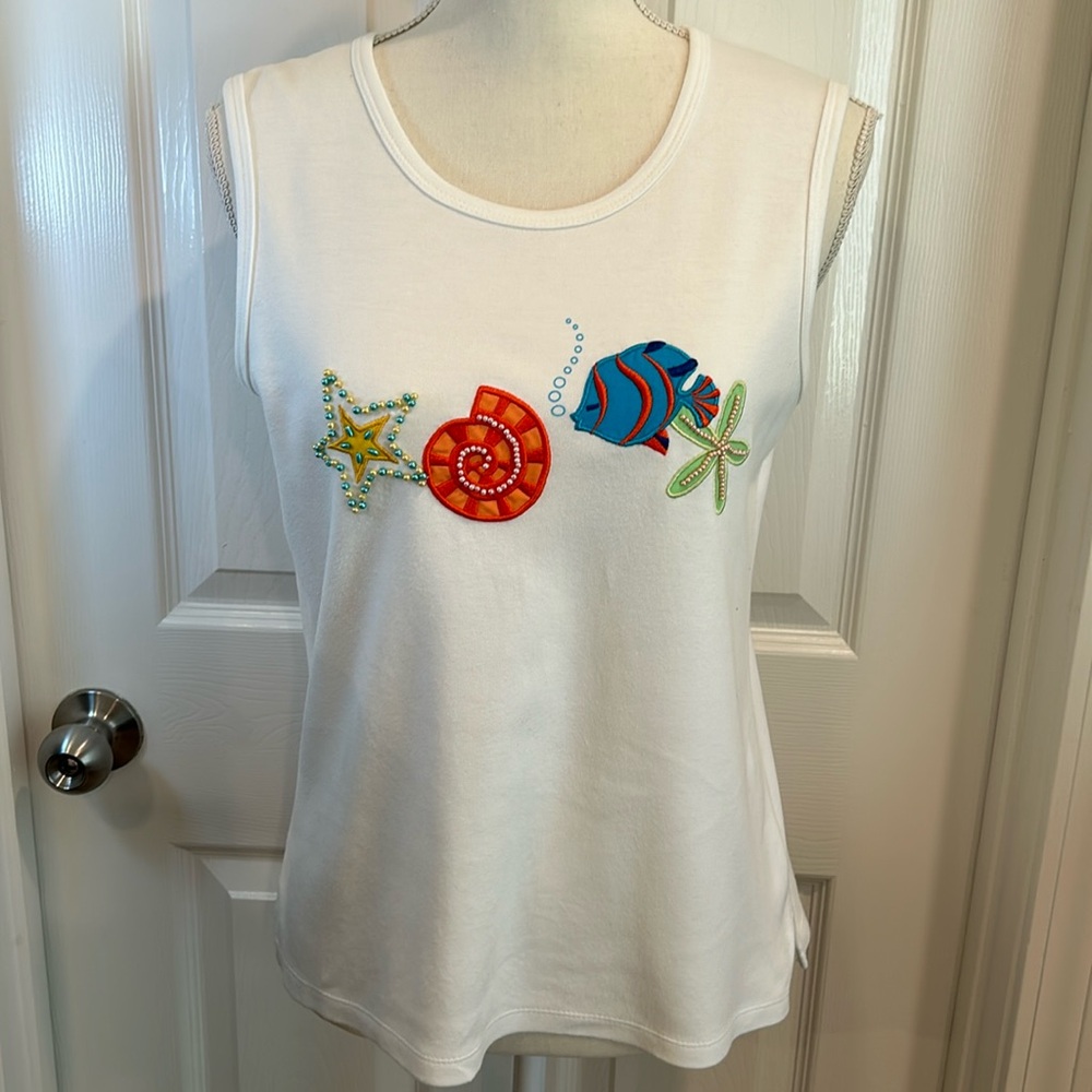 Designers Studio Originals size small beach themed white tank top